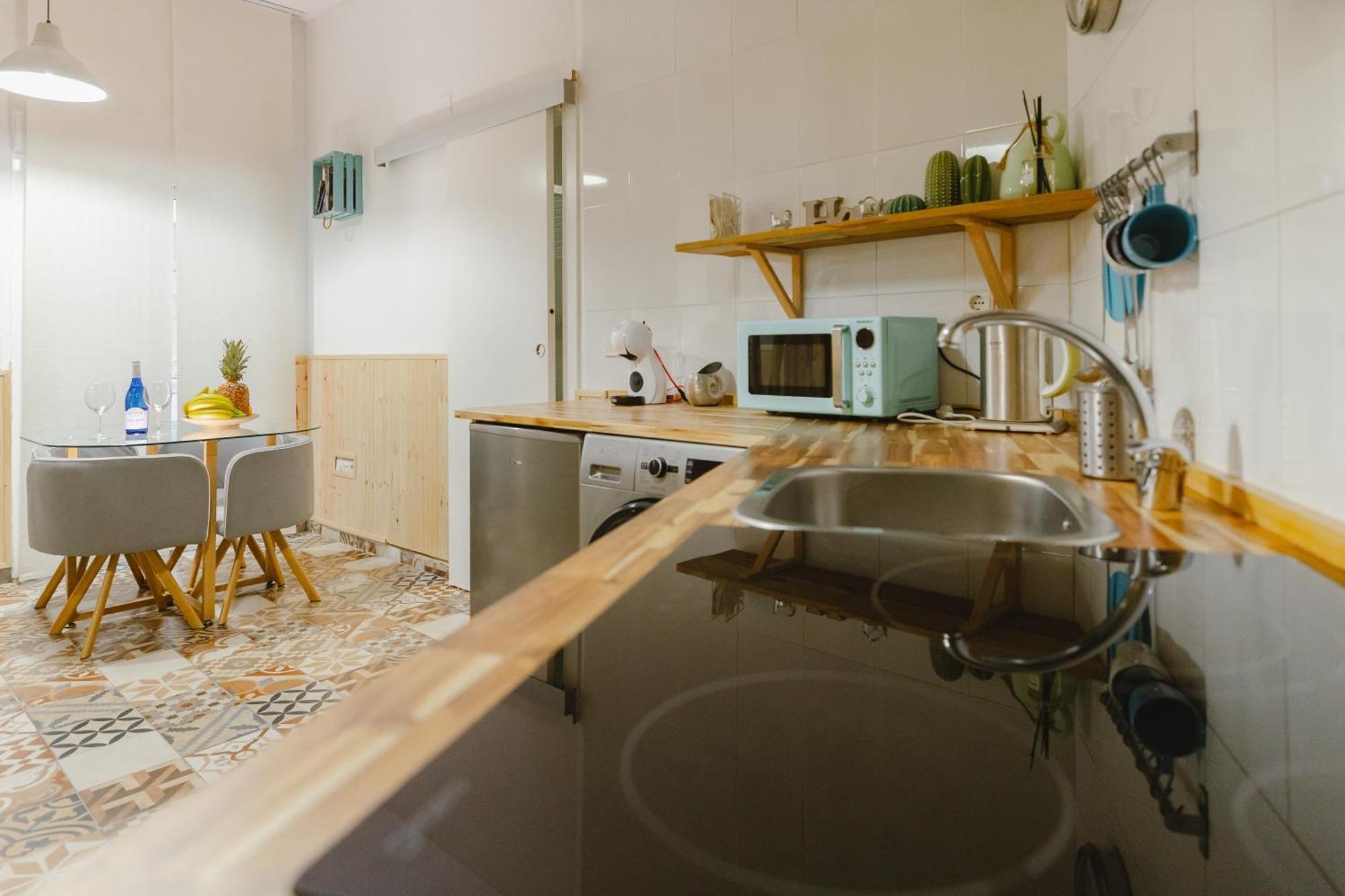 Letsmalaga - Lovely Studio In Malaga Centre Eksteriør bilde