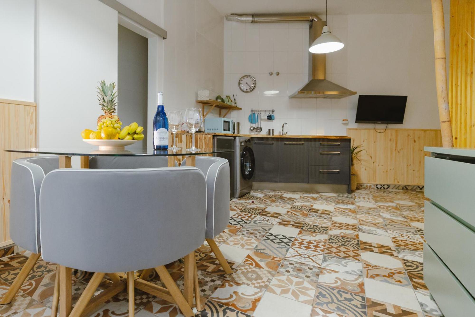 Letsmalaga - Lovely Studio In Malaga Centre Eksteriør bilde